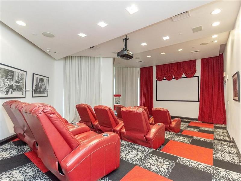 Image 23 of 33 For 350 Miami Ave  1608