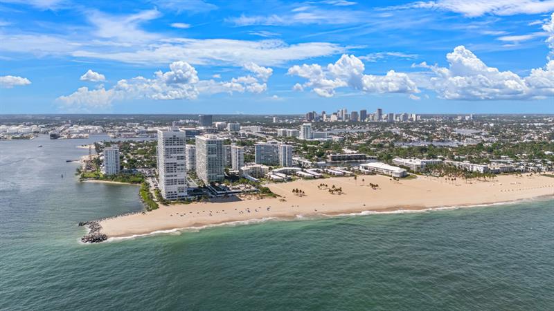 Image 24 of 29 For 1900 Ocean Dr 1002