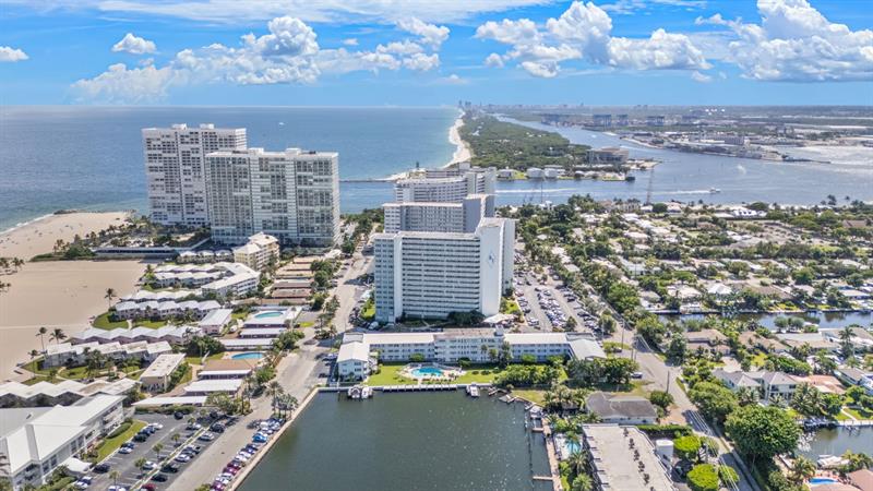 Image 25 of 29 For 1900 Ocean Dr 1002