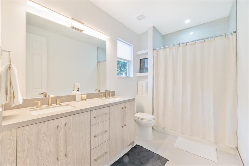 Image 49 of 83 For 13227 26th St