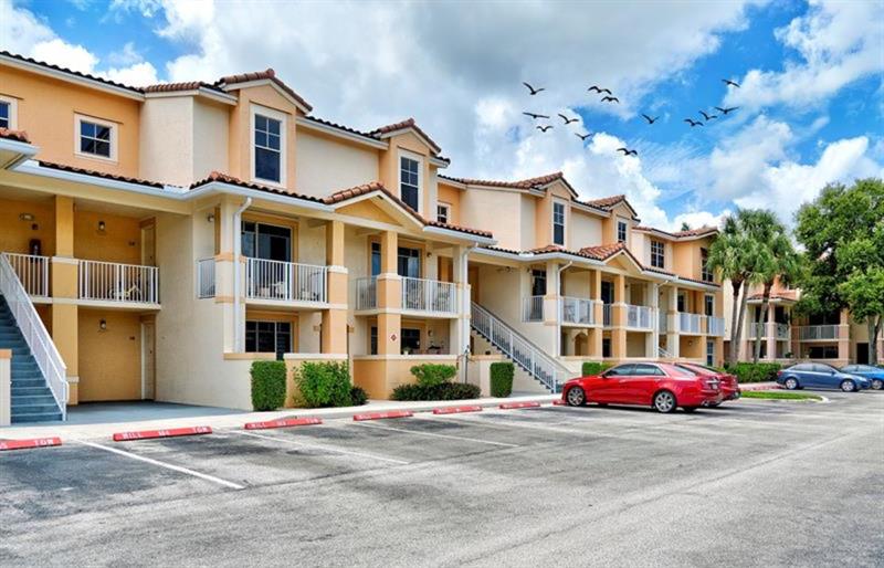 Image 17 of 18 For 4784 Central Boulevard  22