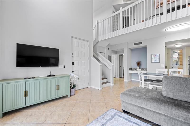 Image 4 of 18 For 4784 Central Boulevard  22