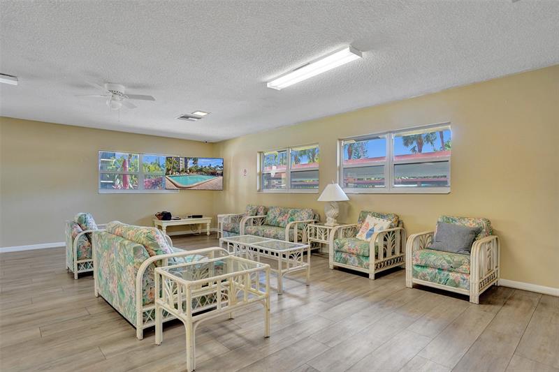 Image 22 of 23 For 2350 14th Street Cswy  203