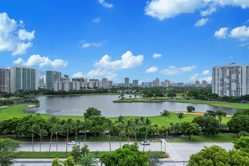 Details for 3625 Country Club Dr  1208, Miami, FL 33180