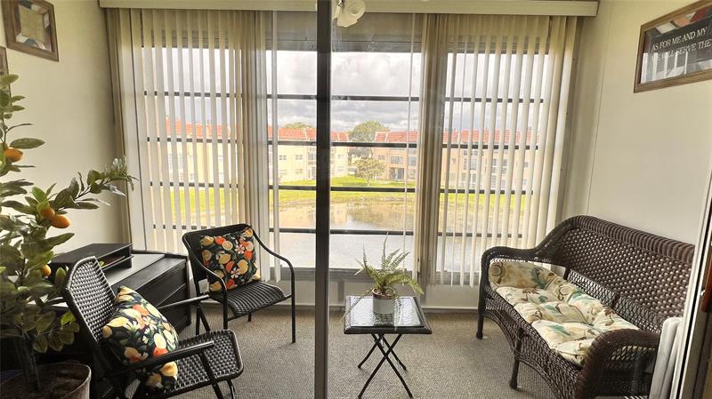 Image 10 of 20 For 8901 Sunrise Lakes Blvd  307