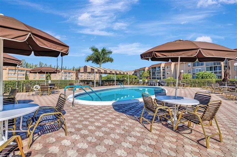 Image 15 of 20 For 8901 Sunrise Lakes Blvd  307