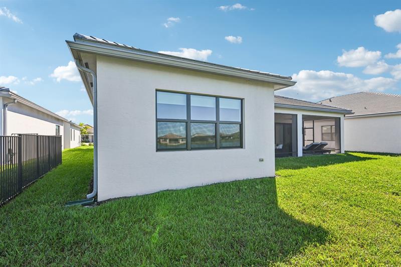 Image 42 of 60 For 12274 Saltwater Dr