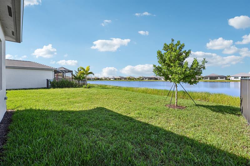 Image 46 of 60 For 12274 Saltwater Dr