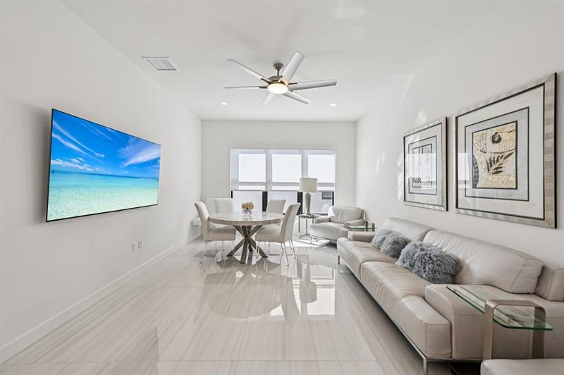 Image 9 of 60 For 12274 Saltwater Dr