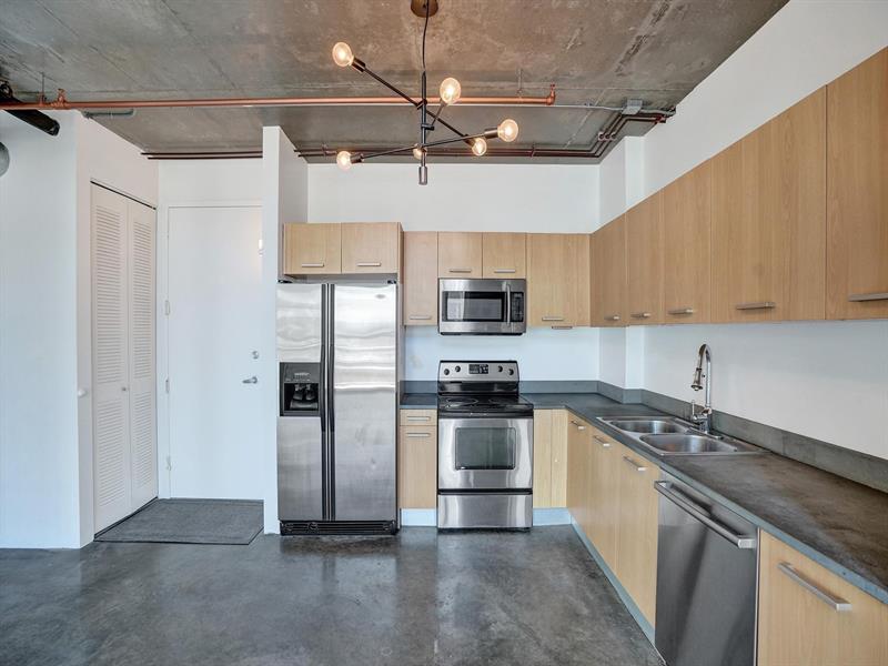 Image 13 of 37 For 313 2nd St  Ph02
