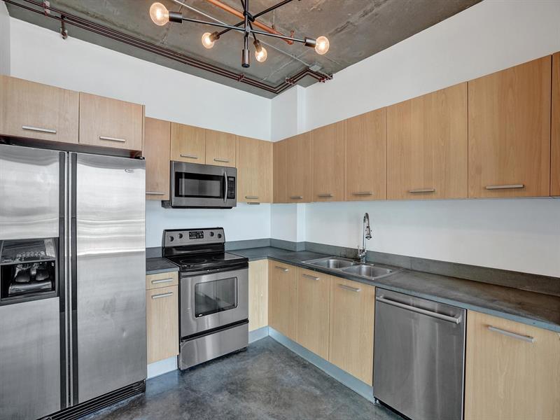 Image 14 of 37 For 313 2nd St  Ph02