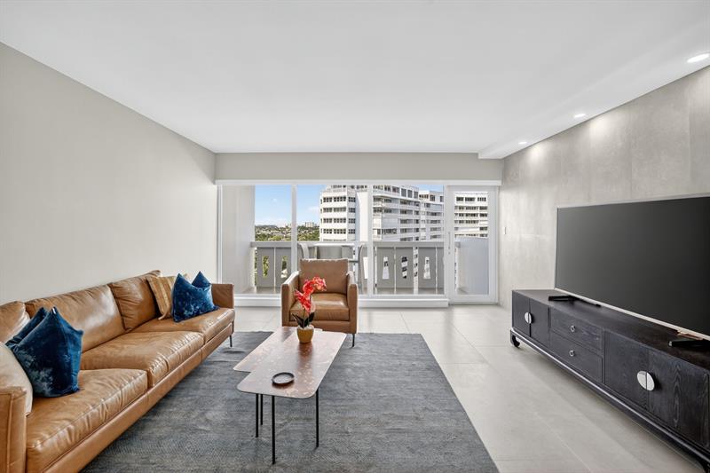 Image 13 of 44 For 2100 Ocean Drive  15e