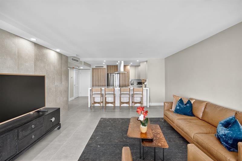 Image 16 of 44 For 2100 Ocean Drive  15e