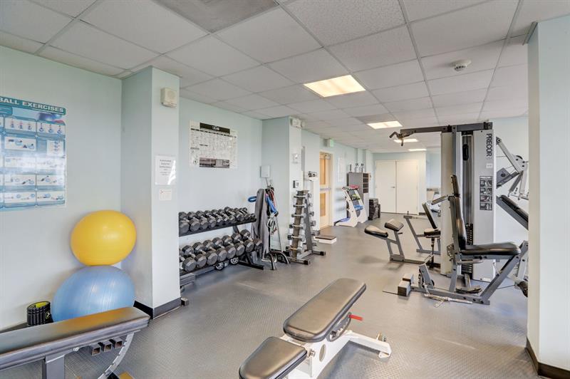 Image 31 of 44 For 2100 Ocean Drive  15e