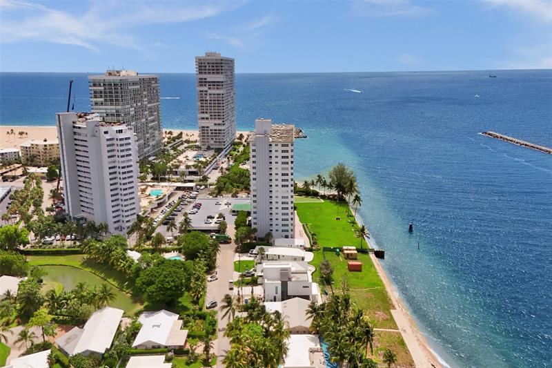 Image 36 of 44 For 2100 Ocean Drive  15e