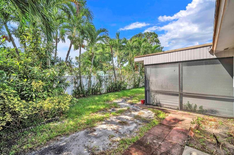 Image 12 of 44 For 7950 8th Ct  