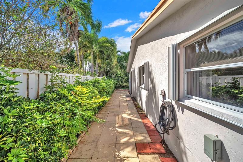 Image 13 of 44 For 7950 8th Ct  