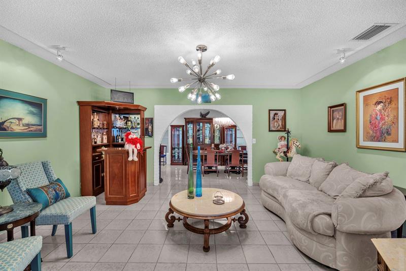 Image 19 of 44 For 7950 8th Ct  
