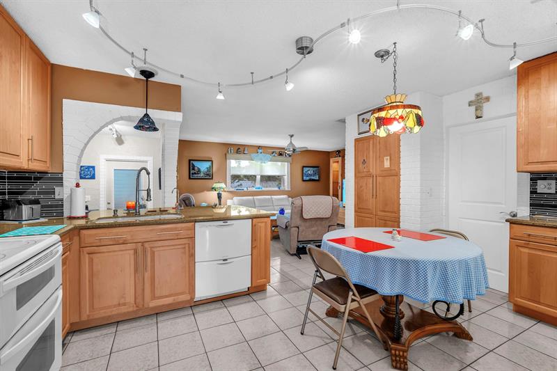 Image 23 of 44 For 7950 8th Ct  
