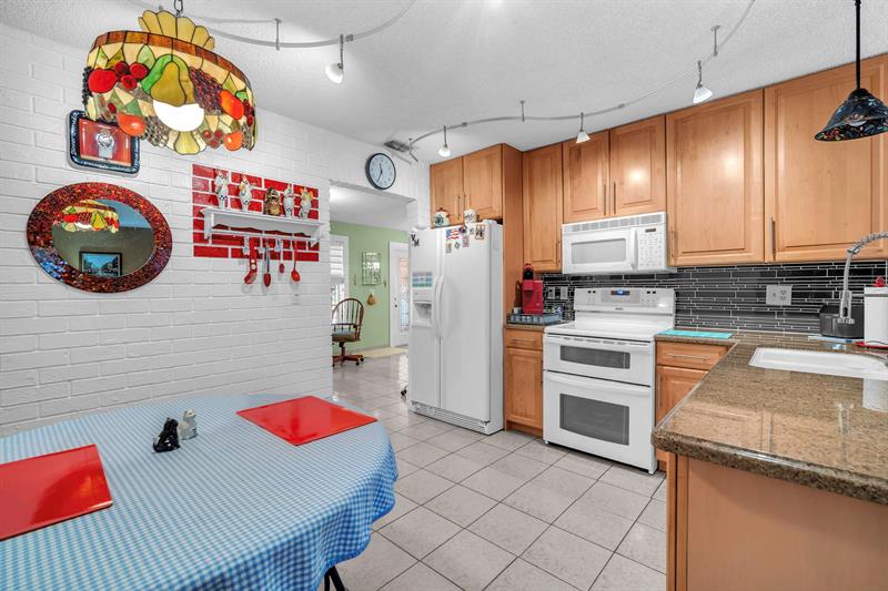 Image 26 of 44 For 7950 8th Ct  