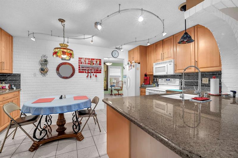 Image 28 of 44 For 7950 8th Ct  
