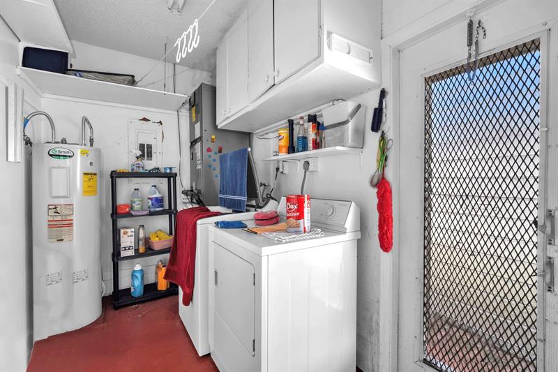 Image 37 of 44 For 7950 8th Ct  