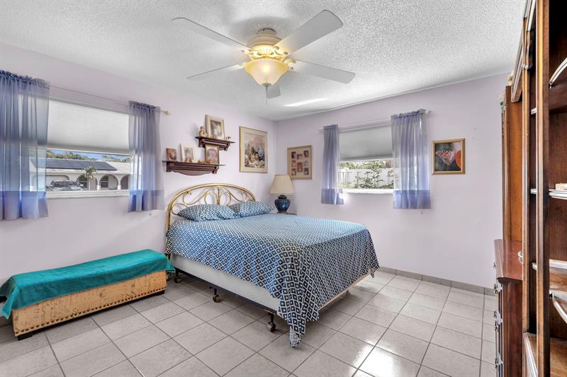 Image 38 of 44 For 7950 8th Ct  