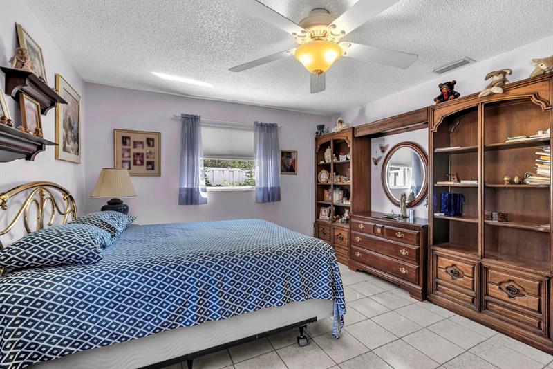 Image 39 of 44 For 7950 8th Ct  
