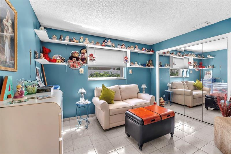 Image 40 of 44 For 7950 8th Ct  