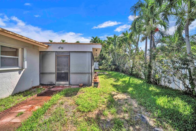 Image 9 of 44 For 7950 8th Ct  