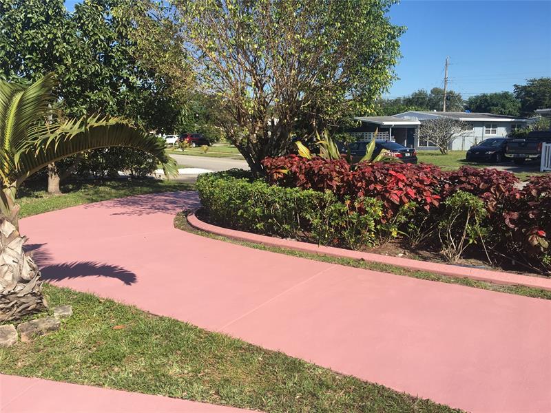 Image 5 of 26 For 720 66th Ter