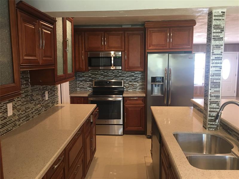 Image 7 of 26 For 720 66th Ter