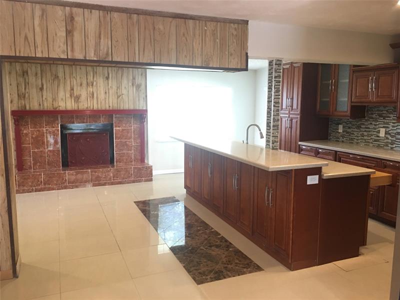 Image 8 of 26 For 720 66th Ter