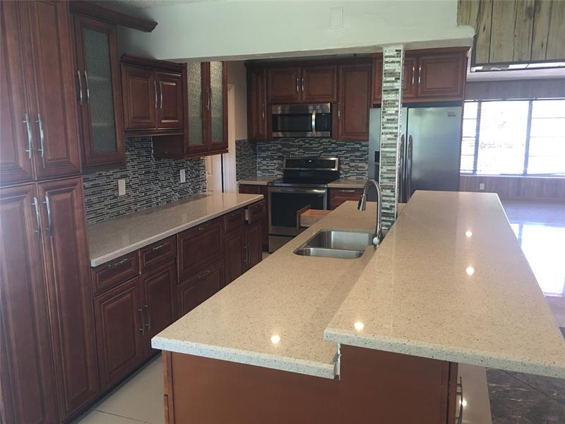 Image 9 of 26 For 720 66th Ter