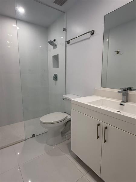 Image 11 of 20 For 8277 128th St  114