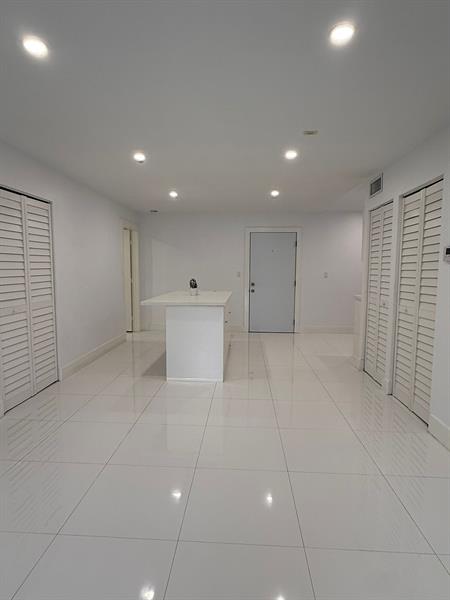 Image 12 of 20 For 8277 128th St  114