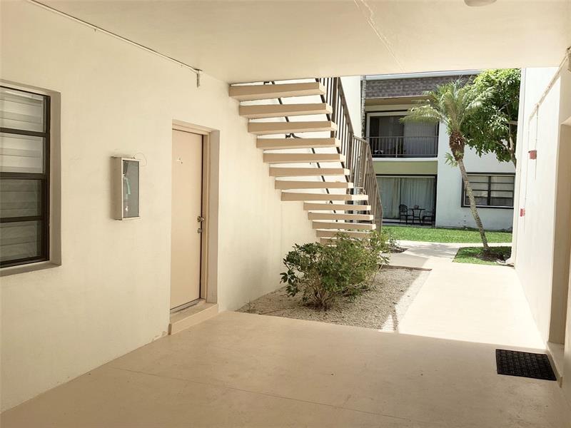 Image 16 of 20 For 8277 128th St  114