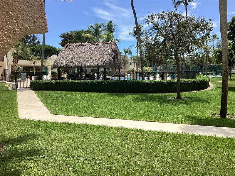 Image 17 of 20 For 8277 128th St  114