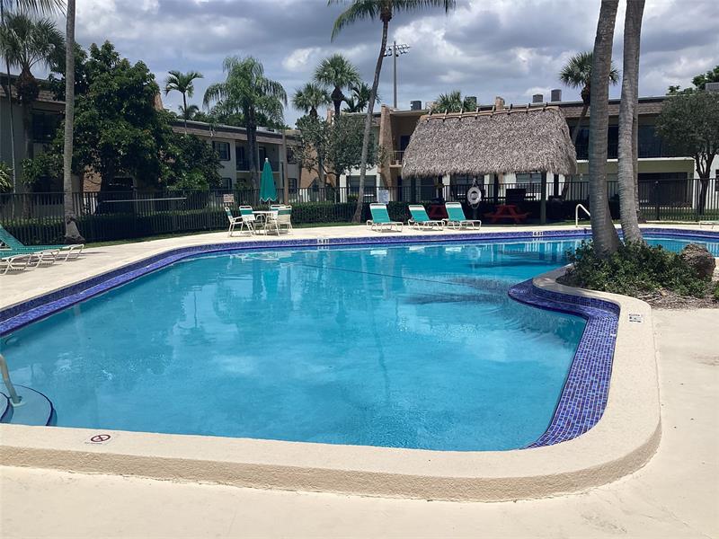 Image 18 of 20 For 8277 128th St  114