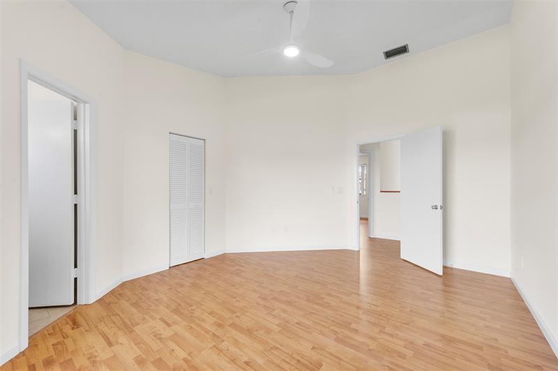 Image 12 of 28 For 11225 9th Ct  11225