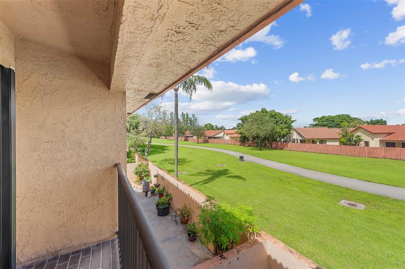 Image 15 of 28 For 11225 9th Ct  11225