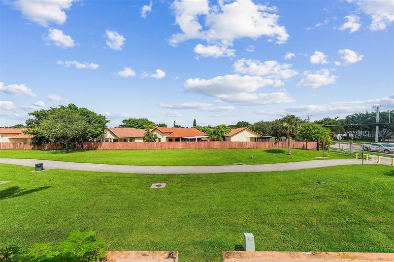 Image 16 of 28 For 11225 9th Ct  11225