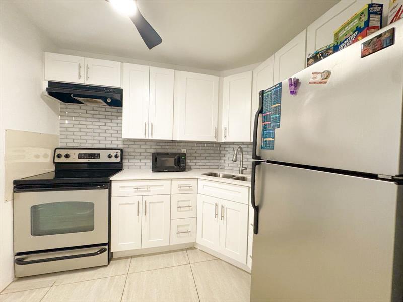 Image 11 of 26 For 136 19th Ct 216f