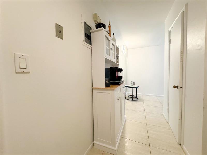 Image 19 of 26 For 136 19th Ct 216f