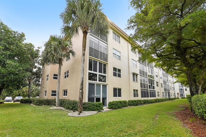 Image 35 of 44 For 1601 Abaco Drive  M1