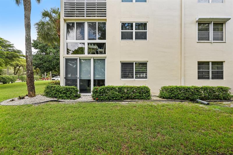 Image 37 of 44 For 1601 Abaco Drive  M1