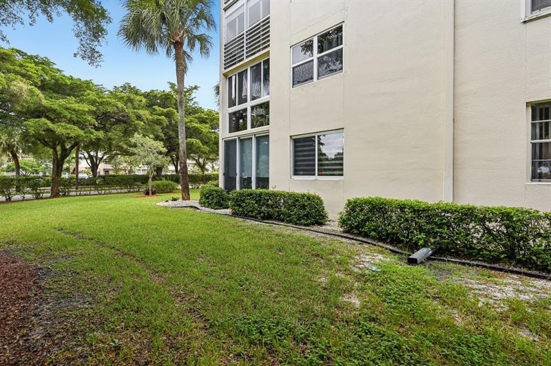 Image 38 of 44 For 1601 Abaco Drive  M1