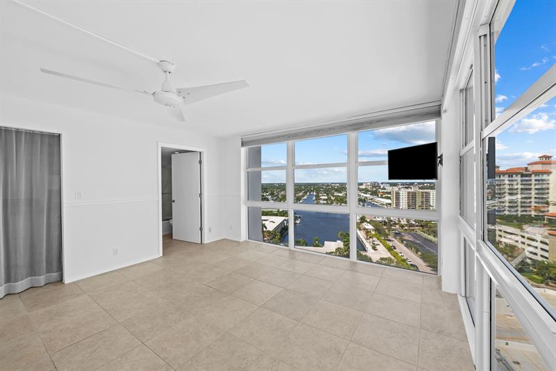 Image 15 of 34 For 2841 Ocean Blvd  1710