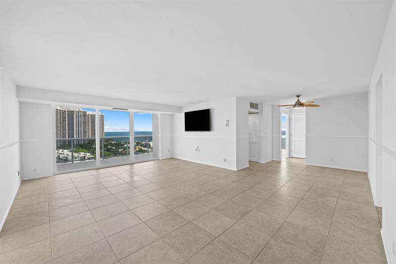 Image 9 of 34 For 2841 Ocean Blvd  1710