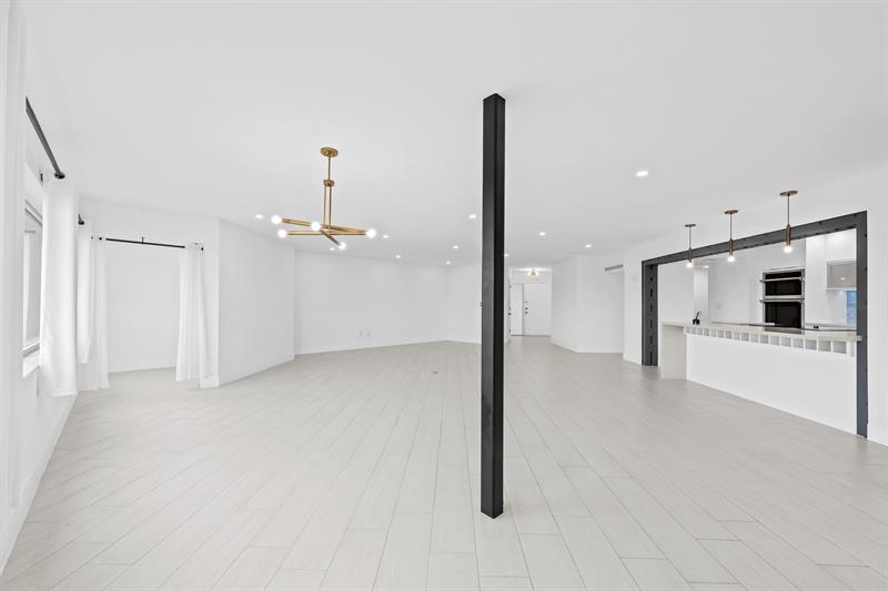 Image 9 of 25 For 877 195th St  422